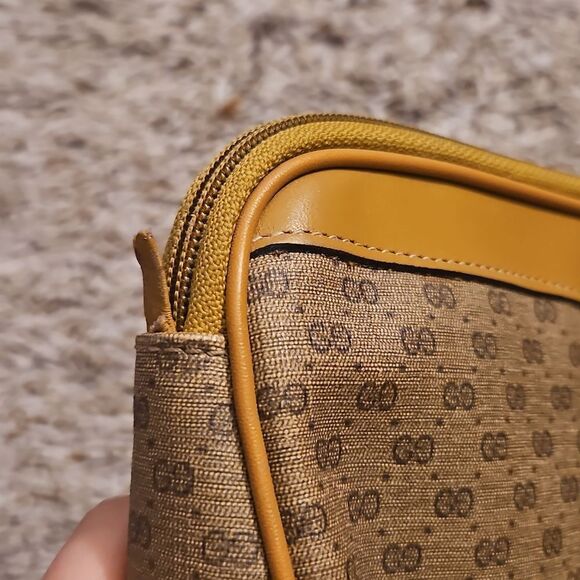 Vintage Gucci GG Monogram Clutch / Shoulder Bag - Needs Repair - Picture 5 of 11